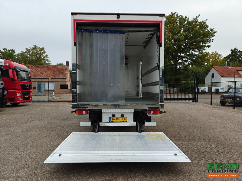 DAF LF 210 FA 4x2 Dagcab Euro6A - Koel/Vriesbak 5.5M + Carrier Supra 550 + Laadklep 2000KG - 173.000KM! - Camion frigorifique: photos 5 DAF LF 210 FA 4x2 Dagcab Euro6A - Koel/Vriesbak 5.5M + Carrier Supra 550 + Laadklep 2000KG - 173.000KM! - Camion frigorifique: photos 5