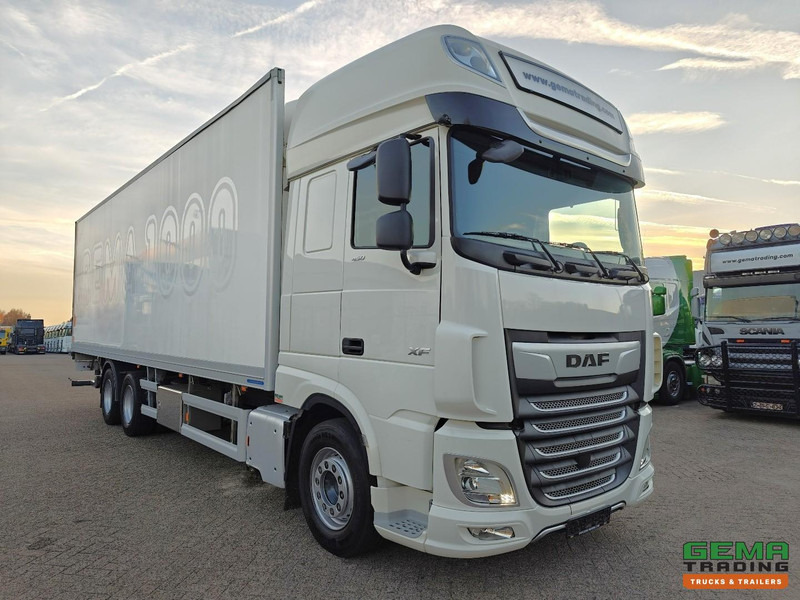 DAF XF 450 FAS 6x2 Superspacecab Euro6 - Koel-VriesBak 9.5m + Carrier Supra 1250Mt + Laadklep 2500kg - 331.000km Origineel! - Camion frigorifique: photos 3 DAF XF 450 FAS 6x2 Superspacecab Euro6 - Koel-VriesBak 9.5m + Carrier Supra 1250Mt + Laadklep 2500kg - 331.000km Origineel! - Camion frigorifique: photos 3