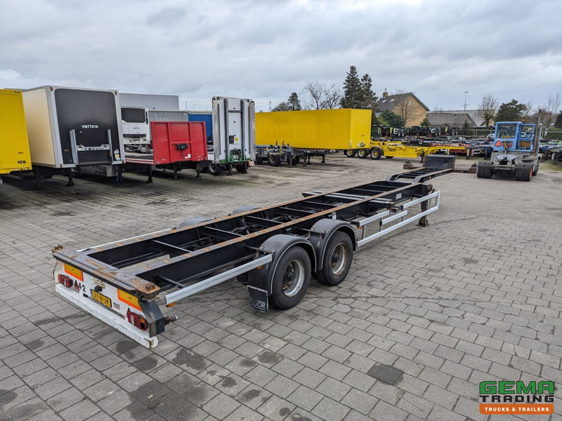 Floor FLCO 12-18 2-Assen BPW - Trommelremmen - 2x 20FT en 40FT Aansluiting - 4140KG - Semi-remorque porte-conteneur/ Caisse mobile: photos 1 Floor FLCO 12-18 2-Assen BPW - Trommelremmen - 2x 20FT en 40FT Aansluiting - 4140KG - Semi-remorque porte-conteneur/ Caisse mobile: photos 1