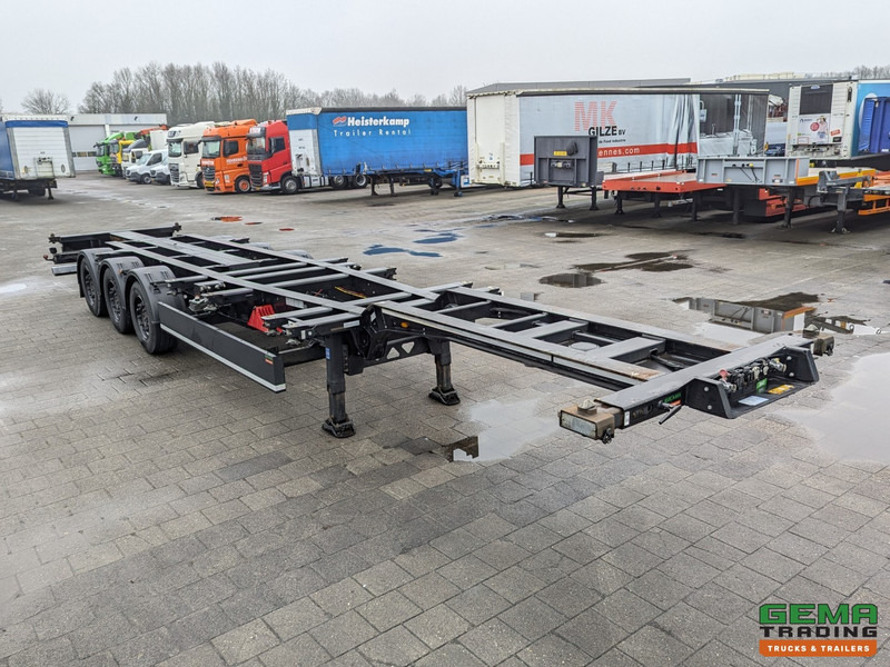 Kögel PORT 45 SIMPLEX BlackEdition - 2 LiftAssen - LZV Gekeurd - Alle aansluitingen - TOP! 07/2025APK - Semi-remorque porte-conteneur/ Caisse mobile: photos 3 Kögel PORT 45 SIMPLEX BlackEdition - 2 LiftAssen - LZV Gekeurd - Alle aansluitingen - TOP! 07/2025APK - Semi-remorque porte-conteneur/ Caisse mobile: photos 3