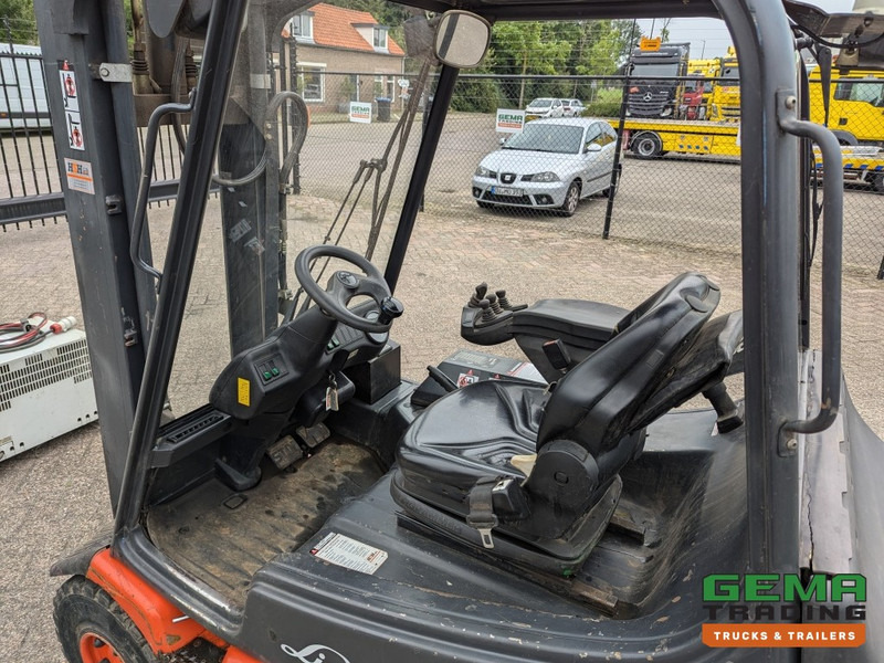 Linde E30 02 - 4058 uur - Duplex Mast - Volrubber Banden - Eurotron 80V-80A Oplader (M34) - Chariot élévateur électrique: photos 5 Linde E30 02 - 4058 uur - Duplex Mast - Volrubber Banden - Eurotron 80V-80A Oplader (M34) - Chariot élévateur électrique: photos 5