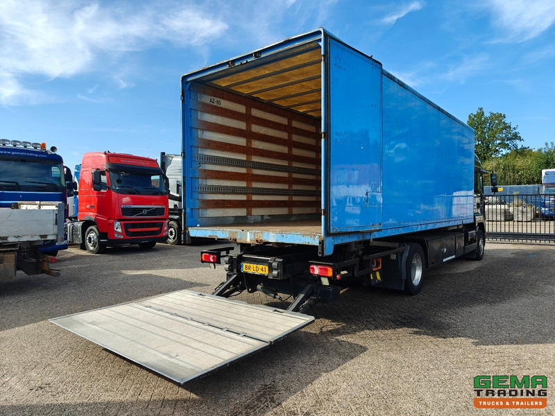 MAN TGA 18.310 4x2 LX Euro3 - Handgeschakeld ZF16 - BDF/VerhuisBak + Laadklep 2000KG - 207.000km - 12/2025 APK - Camion porte-conteneur/ Caisse mobile: photos 2 MAN TGA 18.310 4x2 LX Euro3 - Handgeschakeld ZF16 - BDF/VerhuisBak + Laadklep 2000KG - 207.000km - 12/2025 APK - Camion porte-conteneur/ Caisse mobile: photos 2