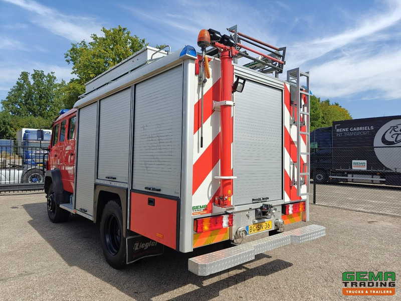 Mercedes-Benz 1124 AF 4x4 Dubbelcab 6Cil - 8 Pers - Ziegler TS - Tankautospuit  TS09 LD2.800 HD265 T2.000 S40 - 04/2026 APK - Camion de pompier: photos 4 Mercedes-Benz 1124 AF 4x4 Dubbelcab 6Cil - 8 Pers - Ziegler TS - Tankautospuit  TS09 LD2.800 HD265 T2.000 S40 - 04/2026 APK - Camion de pompier: photos 4