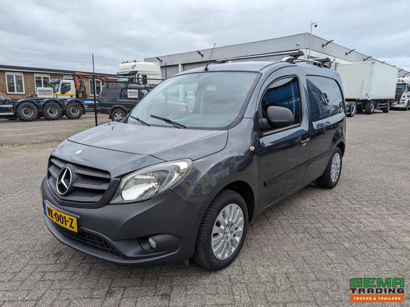 Mercedes-Benz Citan 108 CDI BlueEFFICIENCY - Airco - Dakrails - Trekhaak - 04/2026APK - Fourgonnette: photos 1 Mercedes-Benz Citan 108 CDI BlueEFFICIENCY - Airco - Dakrails - Trekhaak - 04/2026APK - Fourgonnette: photos 1