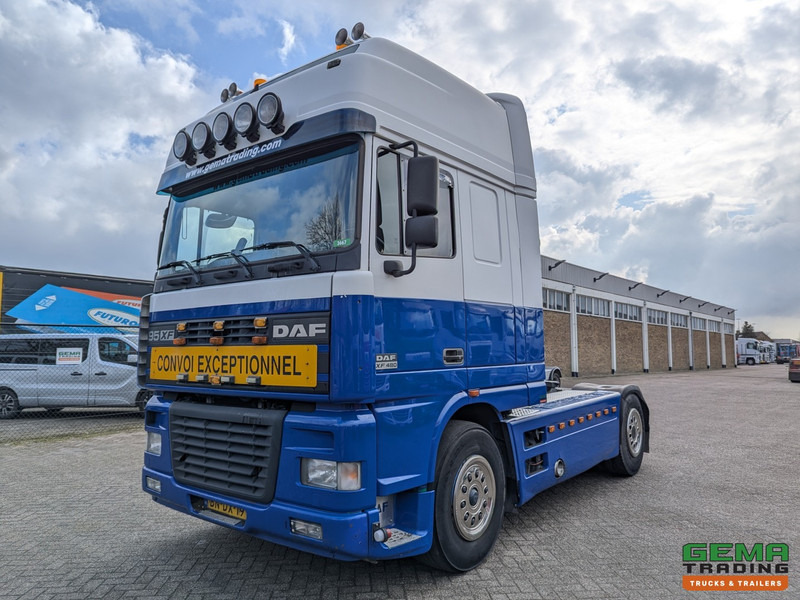 DAF 95XF.480 4x2 Superspacecab Euro3 - Handgeschakeld - Limited Edition Interieur - Side Skirts - Luchthoorns - Tracteur routier: photos 1 DAF 95XF.480 4x2 Superspacecab Euro3 - Handgeschakeld - Limited Edition Interieur - Side Skirts - Luchthoorns - Tracteur routier: photos 1