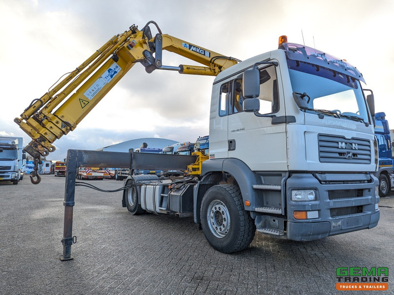 MAN TGA 18.410 4x2 LX Euro3 - MKG HLK225HP 4510KG - RadioGrafisch - Tracteur routier: photos 2 MAN TGA 18.410 4x2 LX Euro3 - MKG HLK225HP 4510KG - RadioGrafisch - Tracteur routier: photos 2