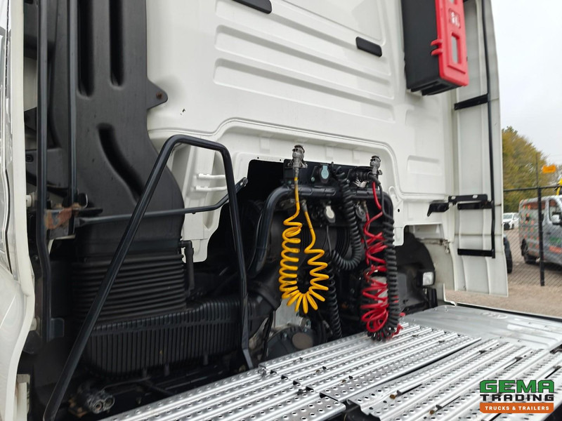 Tracteur routier MAN TGX 18.420 4x2 XLX Euro6C - Dubbele Tanks - Navi - 08/2026 APK: photos 18 Tracteur routier MAN TGX 18.420 4x2 XLX Euro6C - Dubbele Tanks - Navi - 08/2026 APK: photos 18