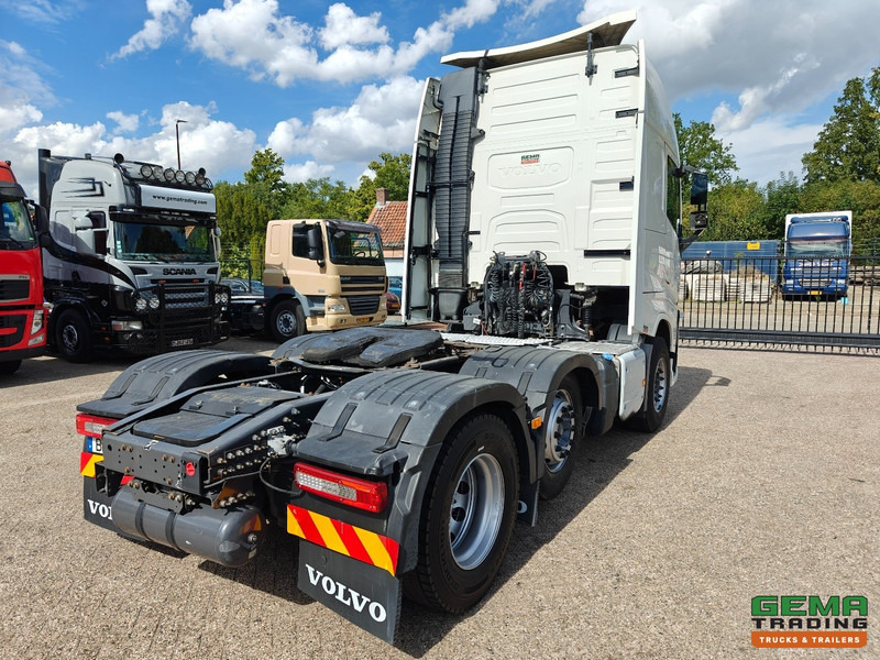 Volvo FH500 6x2 Globetrotter XL Euro6 - RHD!/Rechtslenkung! - Schuifschotel - SMARTTacho V2 - Tracteur routier: photos 3 Volvo FH500 6x2 Globetrotter XL Euro6 - RHD!/Rechtslenkung! - Schuifschotel - SMARTTacho V2 - Tracteur routier: photos 3