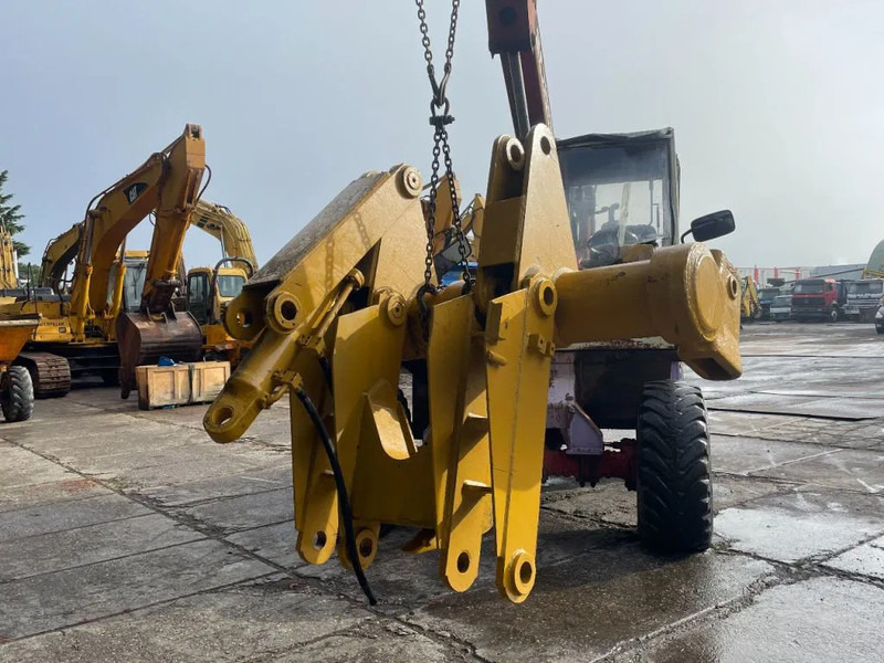 Caterpillar Ripper compatible with D7R and D7H Ripper compatible with D7R and D7H - Ripper pour Engins de chantier: photos 4 Caterpillar Ripper compatible with D7R and D7H Ripper compatible with D7R and D7H - Ripper pour Engins de chantier: photos 4