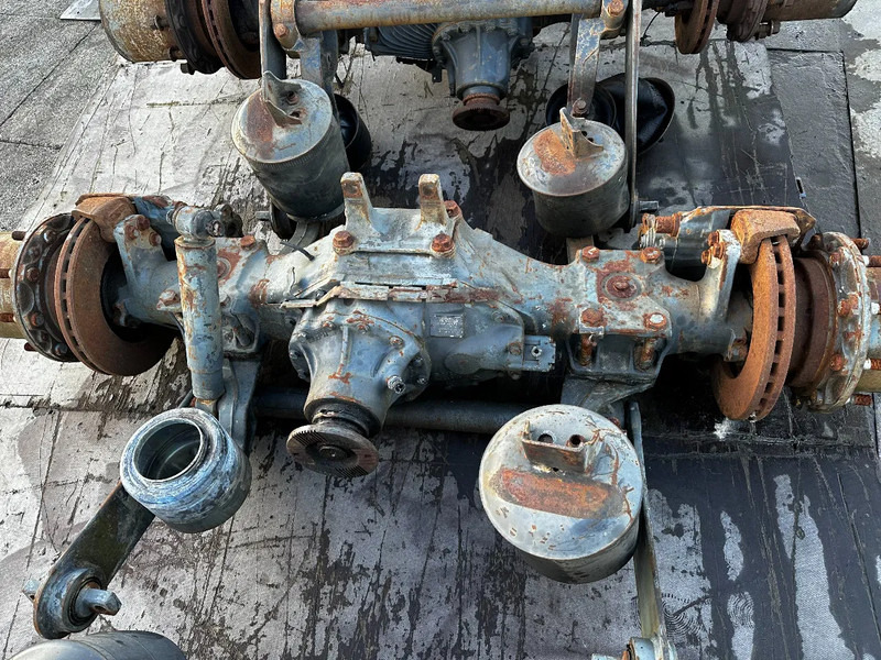 Mercedes-Benz ACTROS 3 SINGLE AXLE + 1 DAF - Essieu arrière: photos 2 Mercedes-Benz ACTROS 3 SINGLE AXLE + 1 DAF - Essieu arrière: photos 2