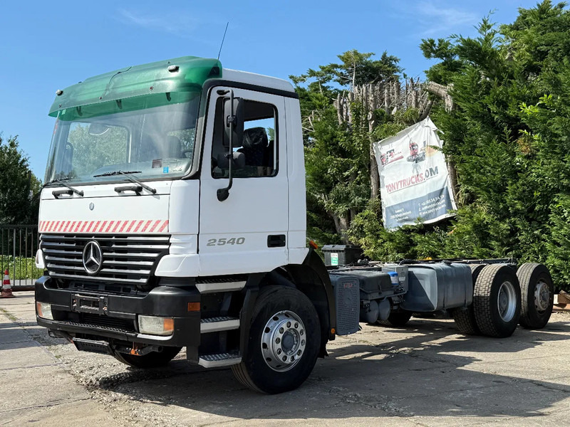 Mercedes-Benz Actros 2540 V6 6X2 Chassis Spring/Air Manual gearbox - Châssis cabine: photos 2 Mercedes-Benz Actros 2540 V6 6X2 Chassis Spring/Air Manual gearbox - Châssis cabine: photos 2