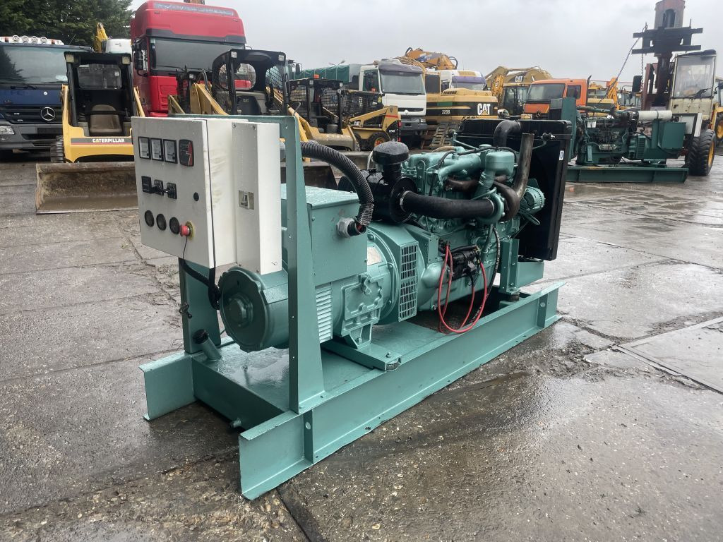 Perkins 85 KVA Generator 3 Phase Perkins 85 KVA Generator 3 Phase - Groupe électrogène: photos 4 Perkins 85 KVA Generator 3 Phase Perkins 85 KVA Generator 3 Phase - Groupe électrogène: photos 4