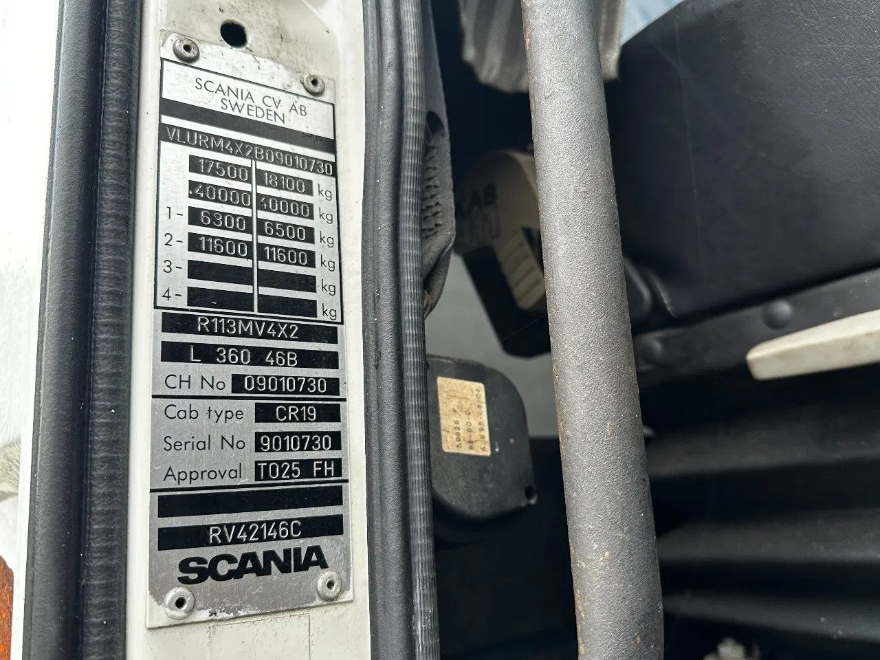 Camion plateau Scania P113-360 4X2 Platform Manual Gear Retarder Scania P113-360 4X2 Platform Manual Gear Retarder: photos 10