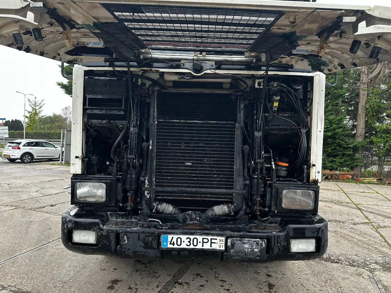 Camion plateau Scania P113-360 4X2 Platform Manual Gear Retarder Scania P113-360 4X2 Platform Manual Gear Retarder: photos 11