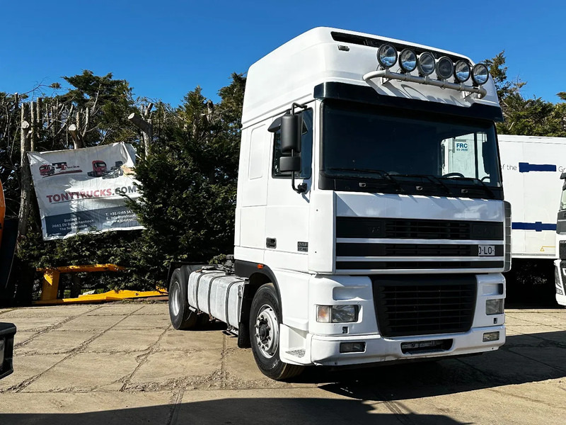 DAF XF 95.480 4X2 Tractor-unit Spring/Air ZF Manual Euro3 Airco - Tracteur routier: photos 1 DAF XF 95.480 4X2 Tractor-unit Spring/Air ZF Manual Euro3 Airco - Tracteur routier: photos 1
