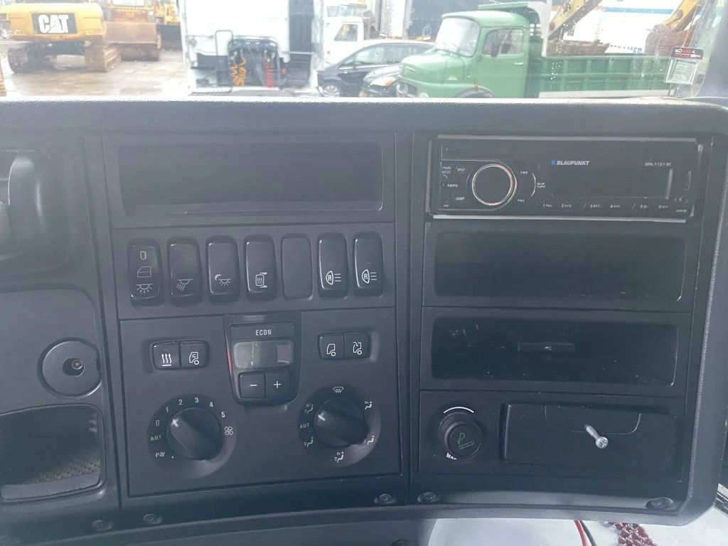 Tracteur routier Scania R560 V8 4X2 Tractor-unit Retarder Euro5 Scania R560 V8 4X2 Tractor-unit Retarder Euro5: photos 11