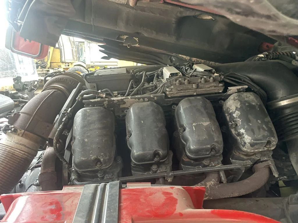 Tracteur routier Scania R560 V8 4X2 Tractor-unit Retarder Euro5 Scania R560 V8 4X2 Tractor-unit Retarder Euro5: photos 15