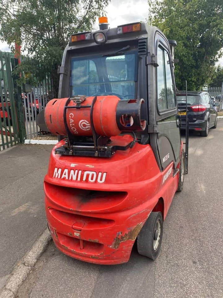Manitou MI 25 G - Chariot élévateur à gaz: photos 5 Manitou MI 25 G - Chariot élévateur à gaz: photos 5