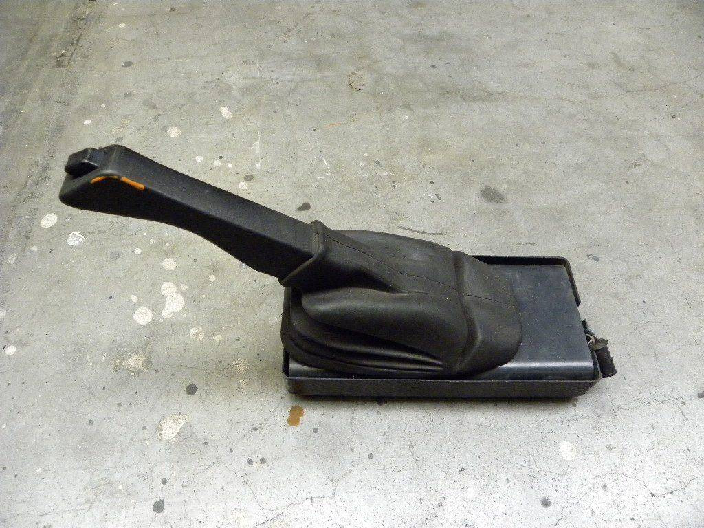 Hand brake for Still R20-18 - Cabine et intérieur pour Matériel de manutention: photos 1 Hand brake for Still R20-18 - Cabine et intérieur pour Matériel de manutention: photos 1