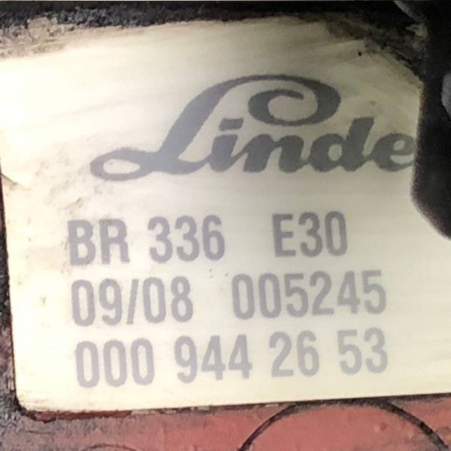 Hydraulic control valve, 4way - Valve hydraulique pour Matériel de manutention: photos 4 Hydraulic control valve, 4way - Valve hydraulique pour Matériel de manutention: photos 4