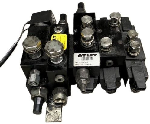 Hydraulic control valve for Unicarriers - Valve hydraulique pour Matériel de manutention: photos 2 Hydraulic control valve for Unicarriers - Valve hydraulique pour Matériel de manutention: photos 2