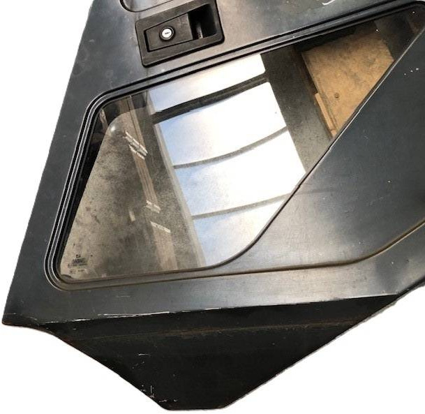 Left Door for Linde 394 - Portière et pièces pour Matériel de manutention: photos 3 Left Door for Linde 394 - Portière et pièces pour Matériel de manutention: photos 3