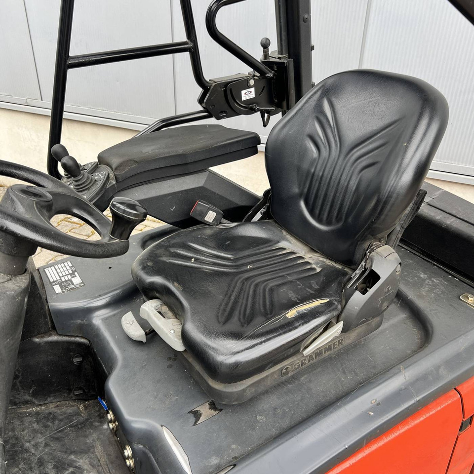 Linde E16 (386) - Chariot élévateur électrique: photos 5 Linde E16 (386) - Chariot élévateur électrique: photos 5