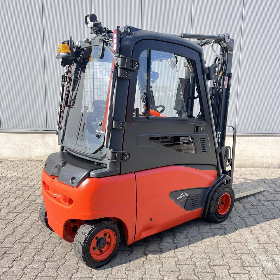Linde E20PL (386-02) EVO - Chariot élévateur électrique: photos 2 Linde E20PL (386-02) EVO - Chariot élévateur électrique: photos 2