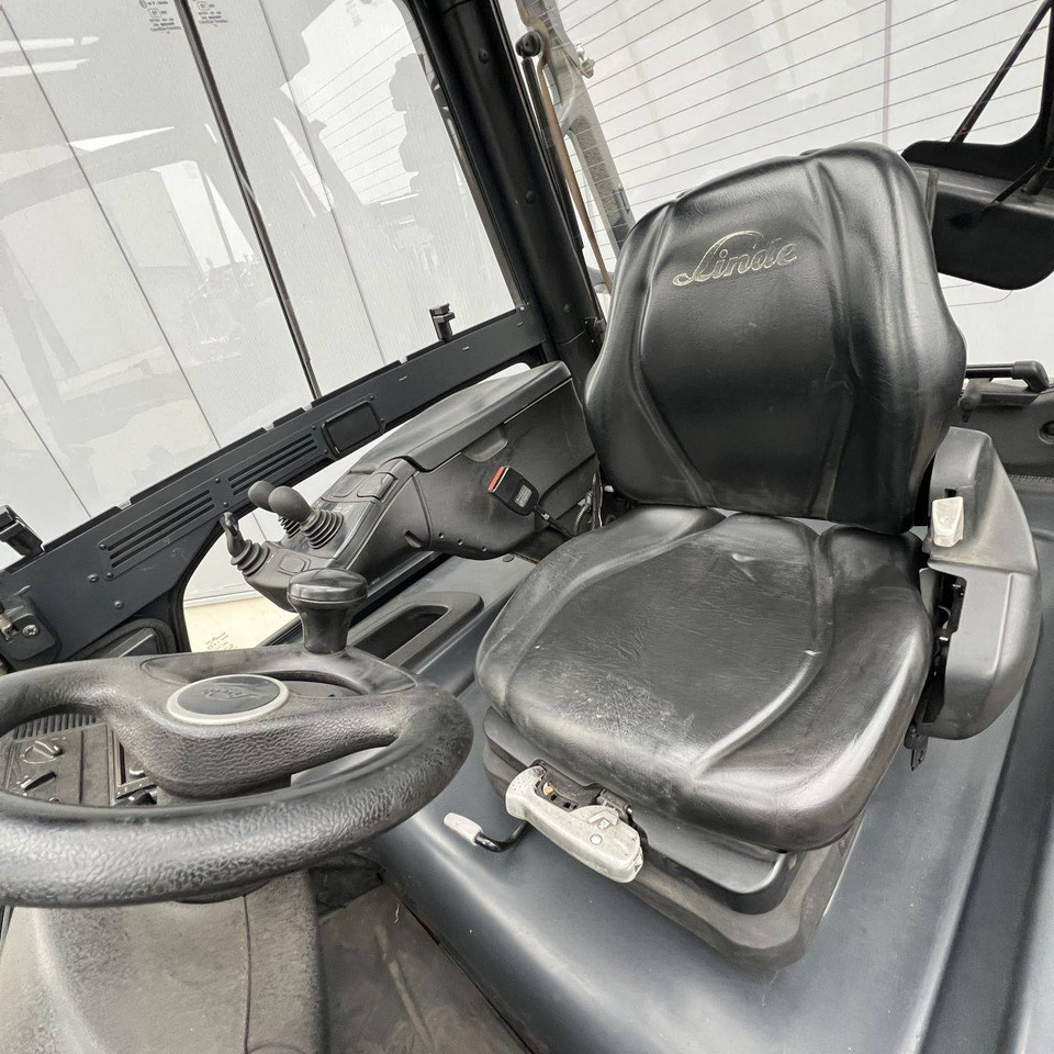 Linde E40/600H(388) High - Chariot élévateur électrique: photos 4 Linde E40/600H(388) High - Chariot élévateur électrique: photos 4