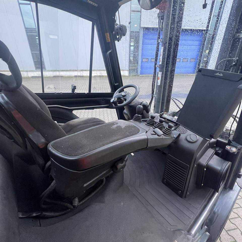 Linde H40T-02 (394) EVO - Chariot élévateur à gaz: photos 4 Linde H40T-02 (394) EVO - Chariot élévateur à gaz: photos 4