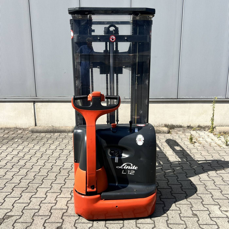 Linde L12 (379) - Gerbeur: photos 2 Linde L12 (379) - Gerbeur: photos 2