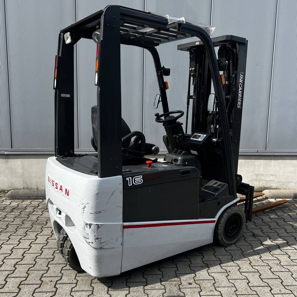 Nissan TX16 (G1N1L16Q) - Chariot élévateur électrique: photos 2 Nissan TX16 (G1N1L16Q) - Chariot élévateur électrique: photos 2