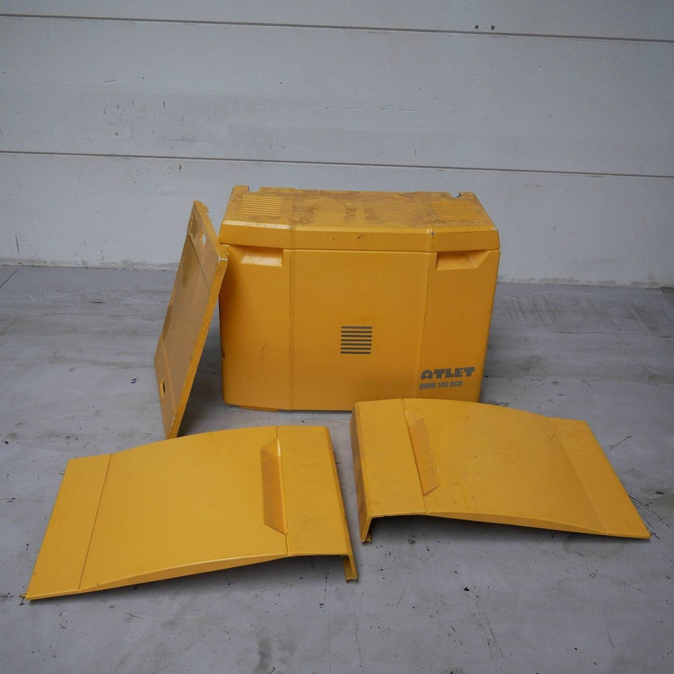Plastic covers for Dambach, Atlet OMNI 140DCR - Carrosserie et extérieur pour Matériel de manutention: photos 1 Plastic covers for Dambach, Atlet OMNI 140DCR - Carrosserie et extérieur pour Matériel de manutention: photos 1