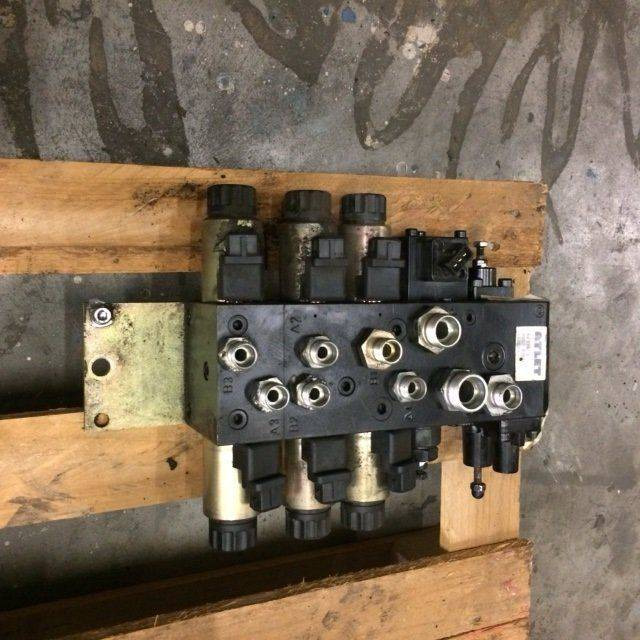 Proportional valve for Atlet - Valve hydraulique pour Matériel de manutention: photos 4 Proportional valve for Atlet - Valve hydraulique pour Matériel de manutention: photos 4