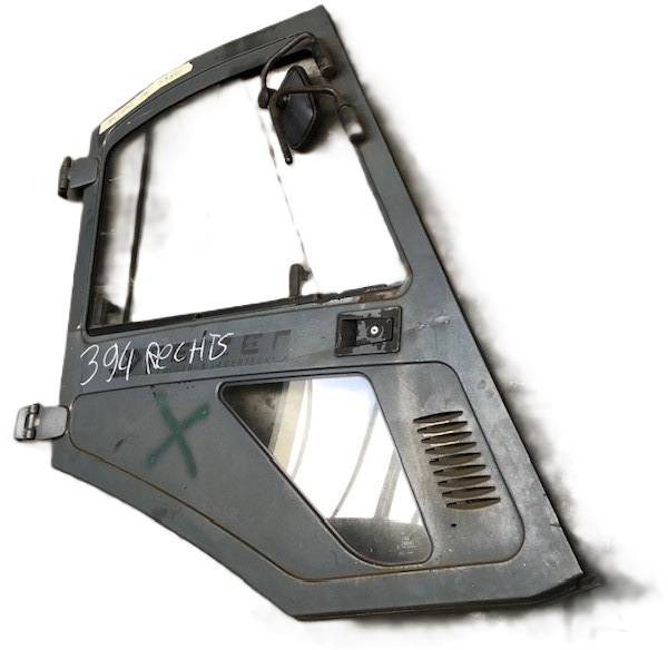 Right Door for Linde 394 - Portière et pièces pour Matériel de manutention: photos 1 Right Door for Linde 394 - Portière et pièces pour Matériel de manutention: photos 1