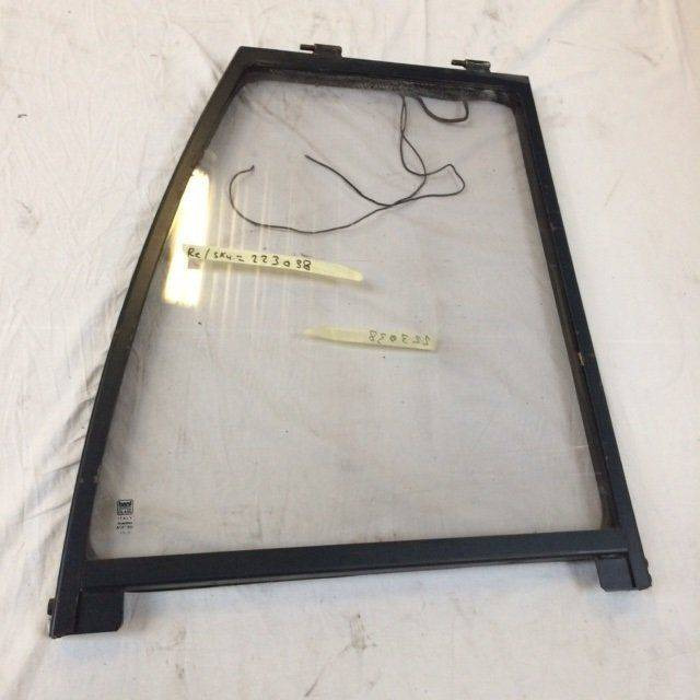 Side window left for Linde Series 115 - Fenêtre et pièces pour Matériel de manutention: photos 1 Side window left for Linde Series 115 - Fenêtre et pièces pour Matériel de manutention: photos 1