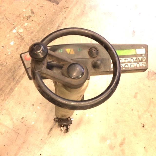Steering column for Still R60-30 - Colonne de direction pour Matériel de manutention: photos 1 Steering column for Still R60-30 - Colonne de direction pour Matériel de manutention: photos 1