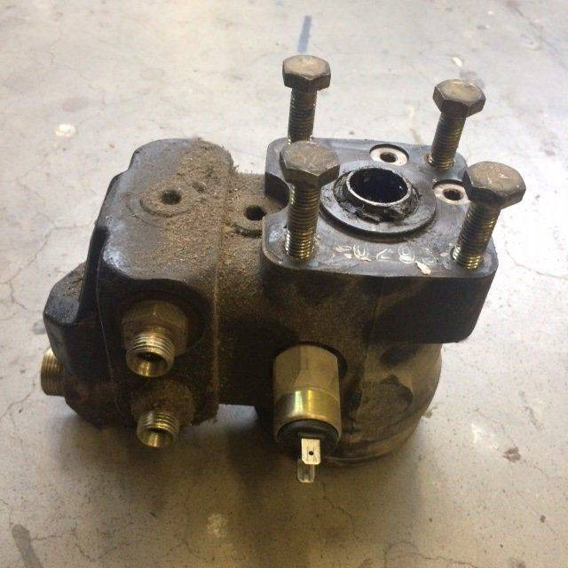 Steering unit for Jungheinrich - Commande de gouvernail pour Matériel de manutention: photos 1 Steering unit for Jungheinrich - Commande de gouvernail pour Matériel de manutention: photos 1