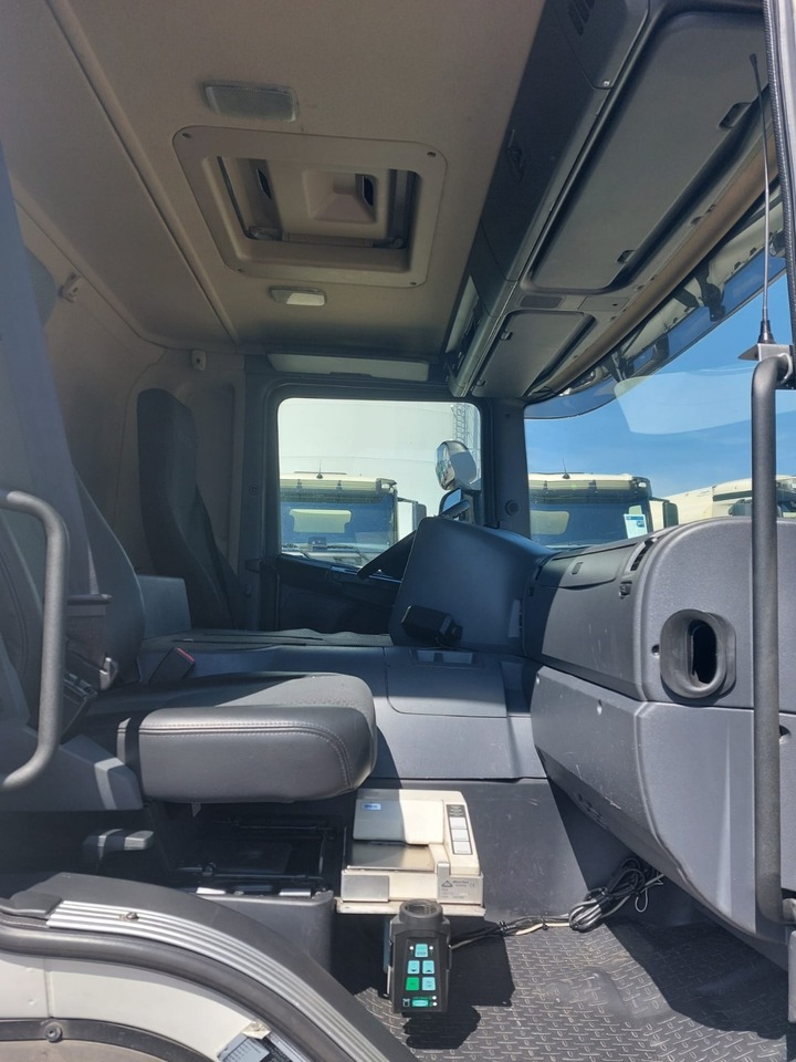 SCANIA PRT - Camion citerne: photos 3 SCANIA PRT - Camion citerne: photos 3