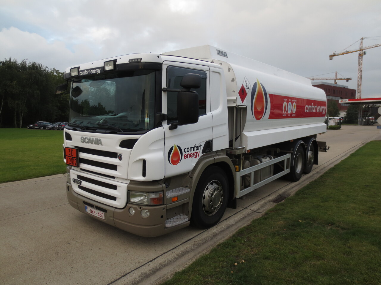 Scania P380 - Camion citerne: photos 1 Scania P380 - Camion citerne: photos 1