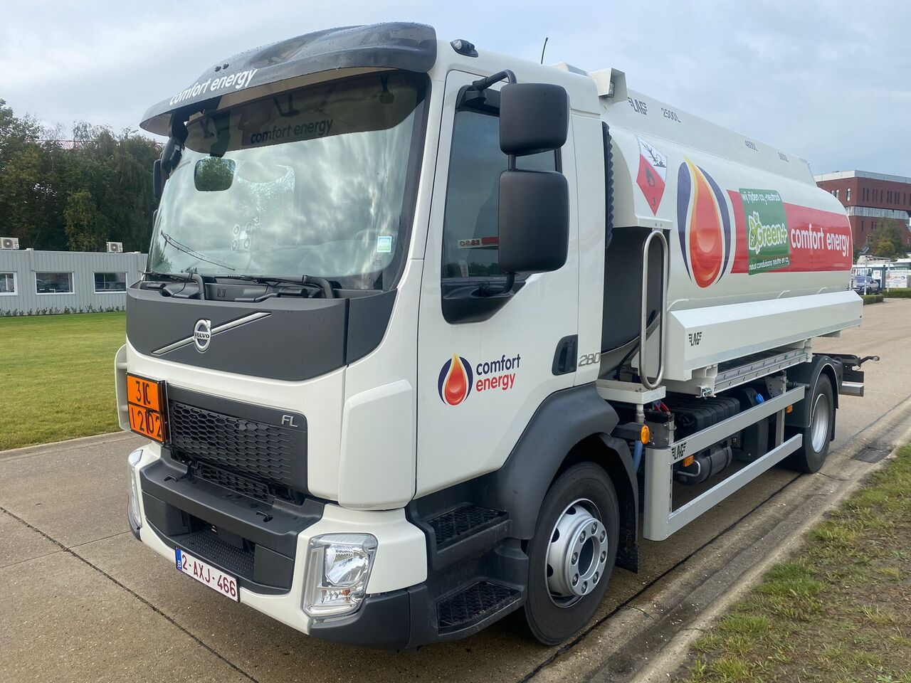 VOLVO FL - Camion citerne: photos 1 VOLVO FL - Camion citerne: photos 1