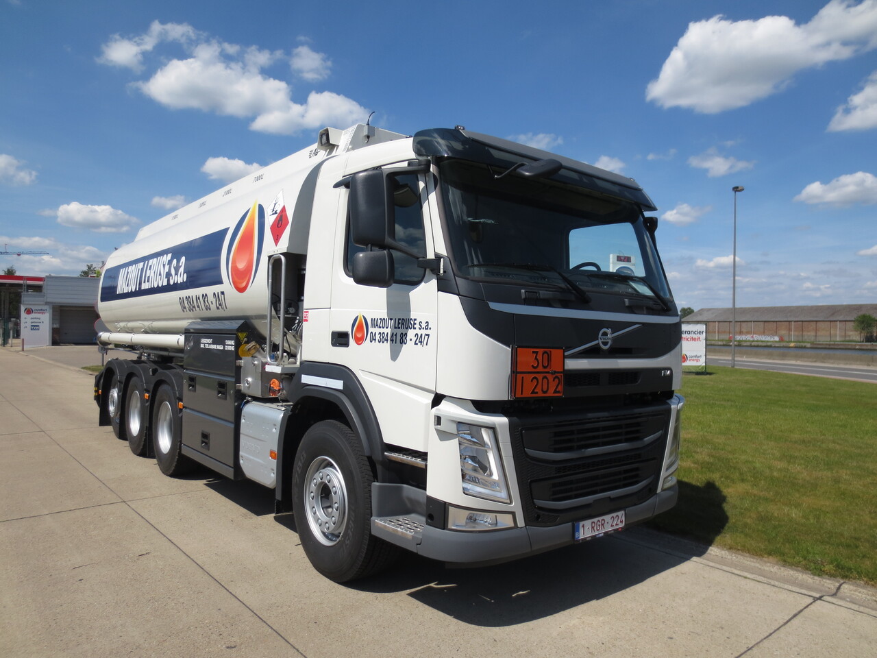 Camion citerne Volvo FM: photos 7