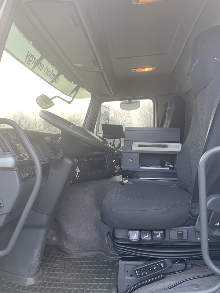 Volvo FMFH - Camion citerne: photos 3 Volvo FMFH - Camion citerne: photos 3