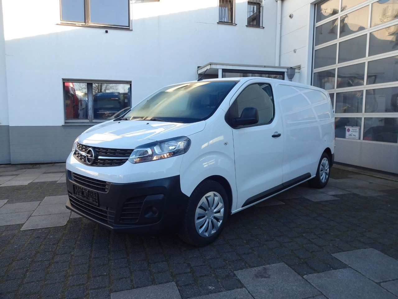 Opel Opel 5 x Vivaro Kasten L1H1, Klima, PDC, - Fourgonnette: photos 3 Opel Opel 5 x Vivaro Kasten L1H1, Klima, PDC, - Fourgonnette: photos 3