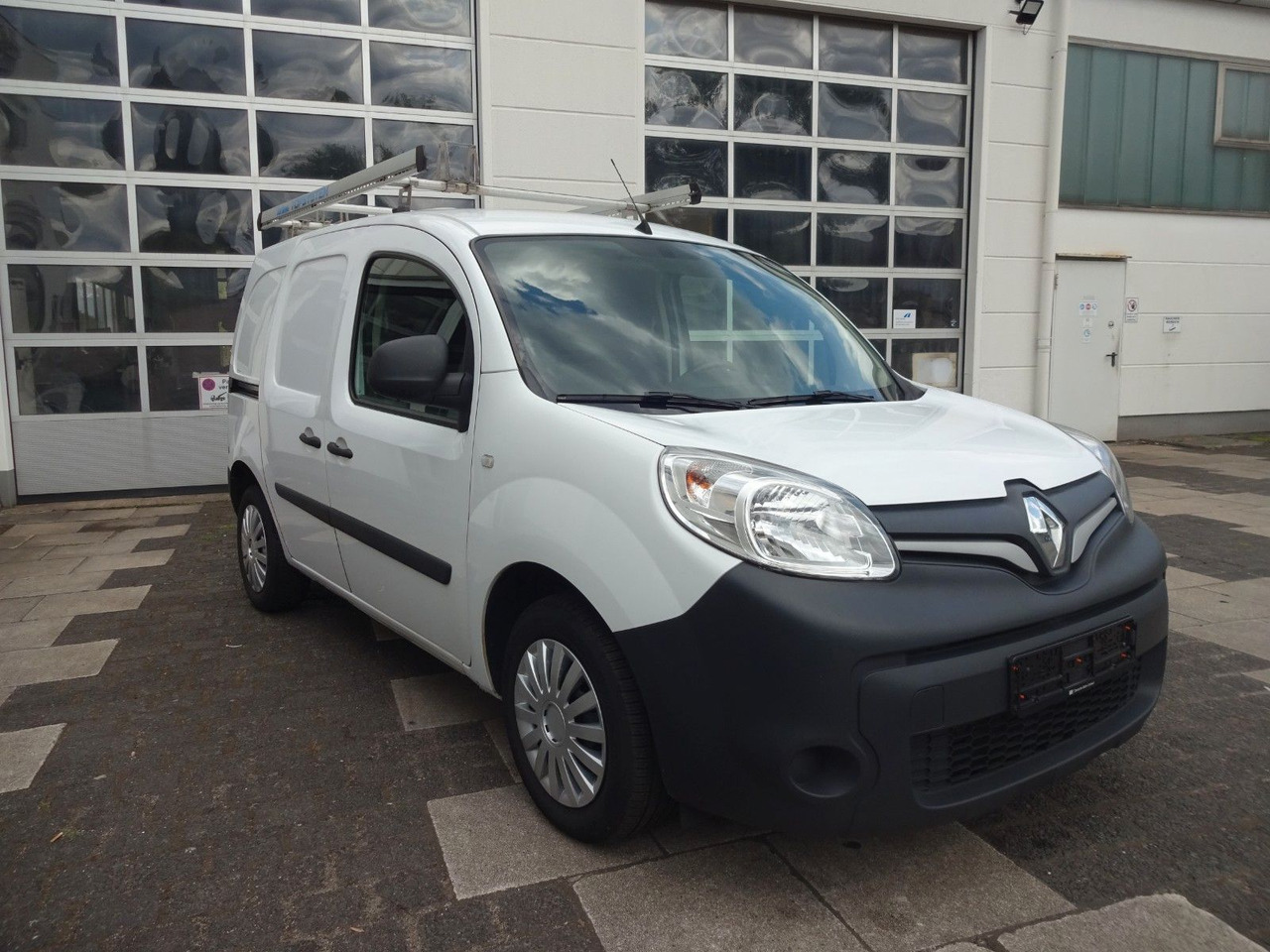 Renault Kangoo Rapid Extra, L1H1, Klima, Sortimo - Transport de personnes: photos 1 Renault Kangoo Rapid Extra, L1H1, Klima, Sortimo - Transport de personnes: photos 1