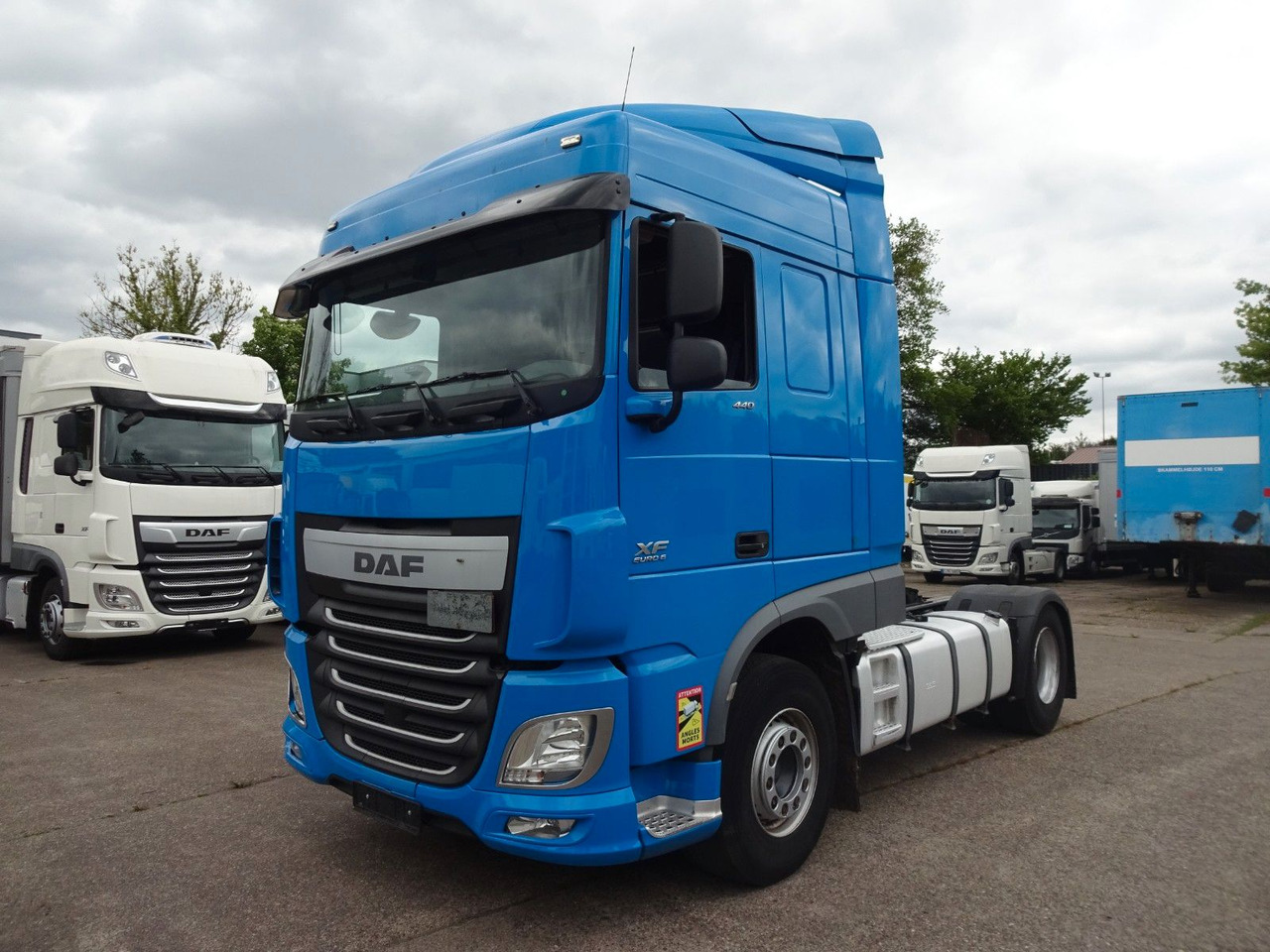 DAF XF 440, SC, Klima, 2 x Tank, Intarder, Standklim - Tracteur routier: photos 1 DAF XF 440, SC, Klima, 2 x Tank, Intarder, Standklim - Tracteur routier: photos 1
