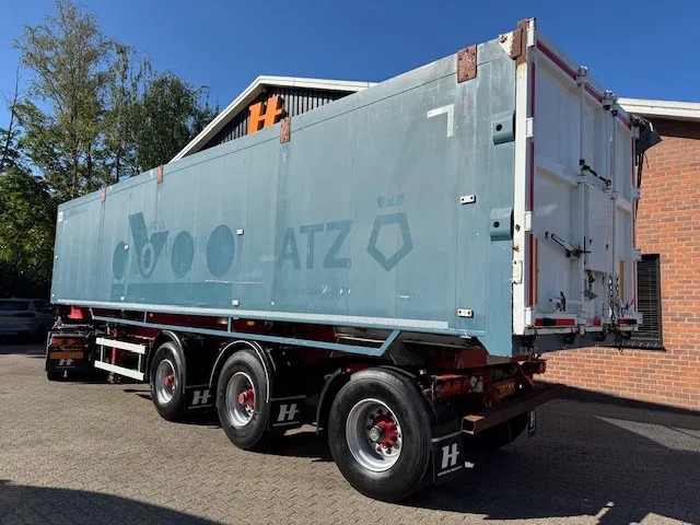 Bulthuis TATA 23 57m3 Stuuras Liftas 10T assen Klep/Deuren + bietenrek Nieuwe APK 8/2026 - Semi-remorque benne: photos 2 Bulthuis TATA 23 57m3 Stuuras Liftas 10T assen Klep/Deuren + bietenrek Nieuwe APK 8/2026 - Semi-remorque benne: photos 2