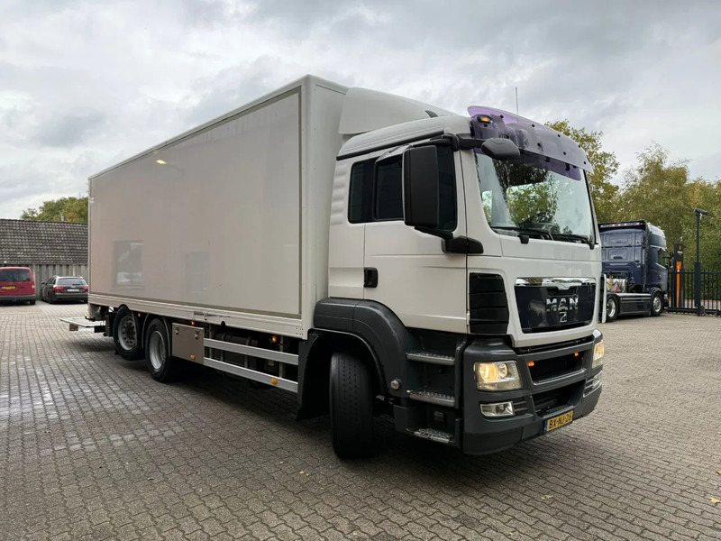 MAN TGS 26.320 Koffer Stuuras AHK 2500KG LBW 580.347KM! NL Truck - Camion fourgon: photos 2 MAN TGS 26.320 Koffer Stuuras AHK 2500KG LBW 580.347KM! NL Truck - Camion fourgon: photos 2
