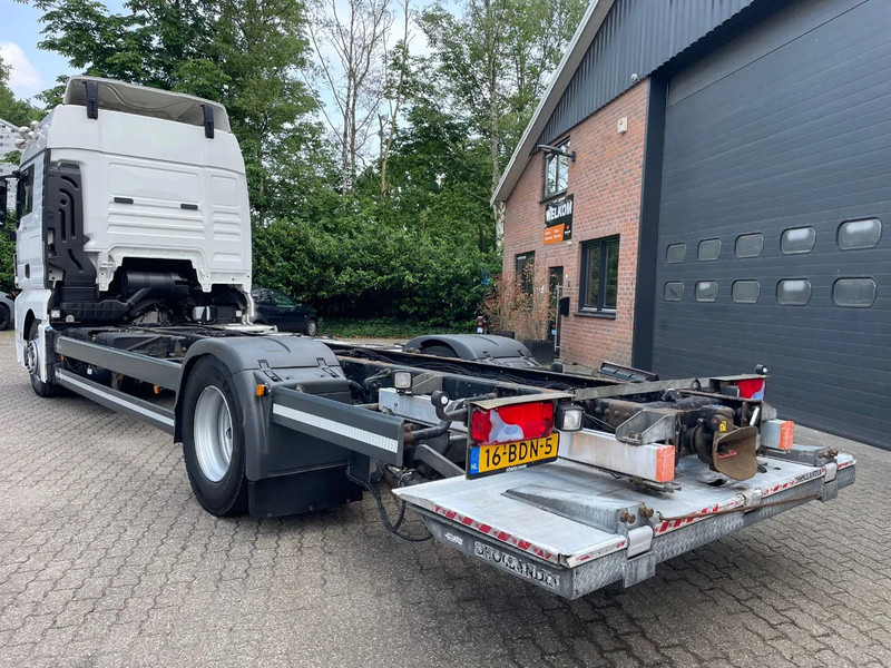MAN TGX 18.400 XLX AHK LBW Standairco NL Truck - Camion porte-conteneur/ Caisse mobile: photos 3 MAN TGX 18.400 XLX AHK LBW Standairco NL Truck - Camion porte-conteneur/ Caisse mobile: photos 3