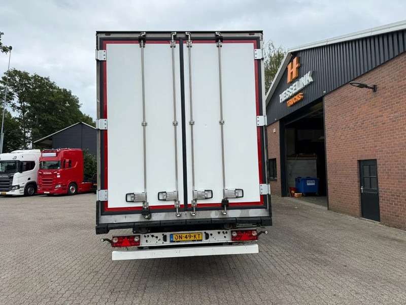 Schmitz Cargobull SKO 24 5x Meatrails Rohrbahnen Fleisch Carrier Vector 1950MT let op!! vol vleeshaken en 2 reservewielen - Semi-remorque isothermique: photos 5 Schmitz Cargobull SKO 24 5x Meatrails Rohrbahnen Fleisch Carrier Vector 1950MT let op!! vol vleeshaken en 2 reservewielen - Semi-remorque isothermique: photos 5